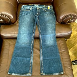 SILVER JEANS AIKO FLARE PLUS SIZE 20